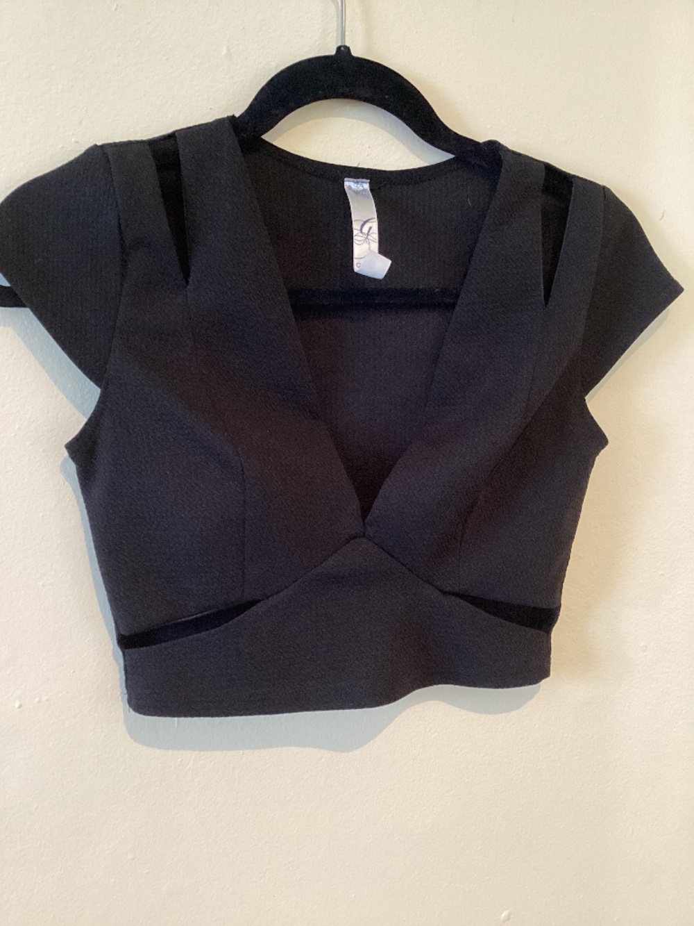 Women’s crop shirt